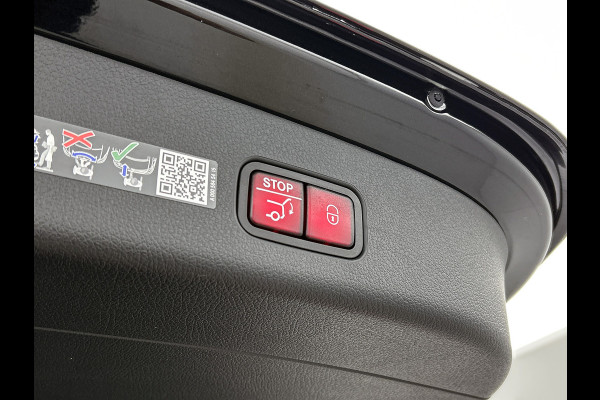 Mercedes-Benz GLC 300e 4MATIC Sport Edition | Premium pakket | Trekhaak | Rijassistentiepakket Plus | Winter pakket | Nightpakket | 	Smartphone-integratie | Parkeerpakket met 360°-camera | DIGITAL LIGHT | KEYLESS GO-comfortpakket |