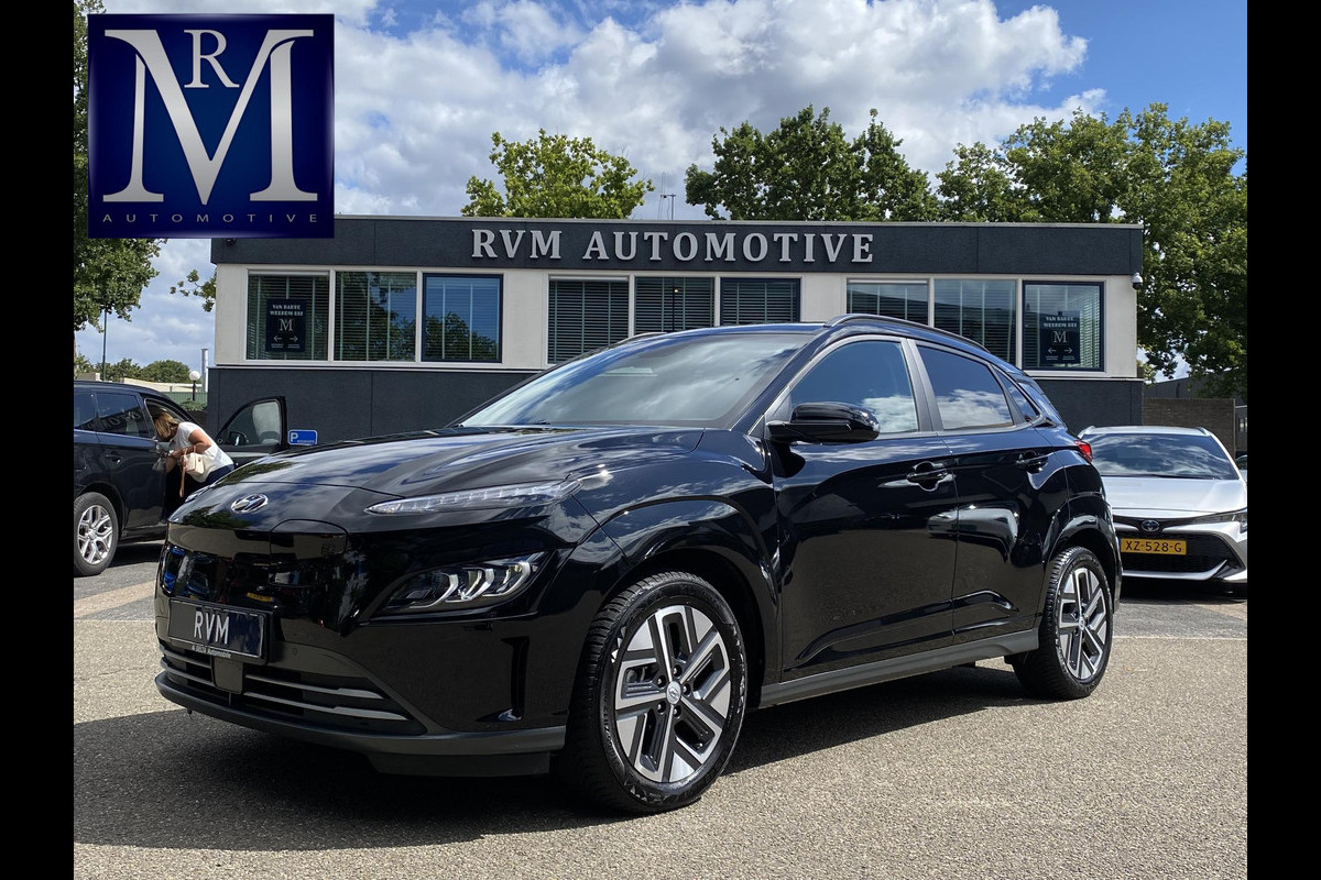 Hyundai Kona EV Fashion 64 kWh VAN: 29.900,- VOOR: 26.440,- UW HERFSTVOORDEEL: 3.460,- VOLLEDIGE FABR. GARANTIE t/m 03-2028 | KEYLESS ENTRY | CAMERA | STOELVERWARMING | WARMTEPOMP | 3 fase LADEN Hyundai Kona EV Fashion 64 kWh VAN: 29.900,- VOOR: 26.440,- UW HERFSTVOORDEEL: 3.460,- VOLLEDIGE FABR. GARANTIE t/m 03-2028 | KEYLESS ENTRY | CAMERA | STOELVERWARMING | WARMTEPOMP | 3 fase LADEN