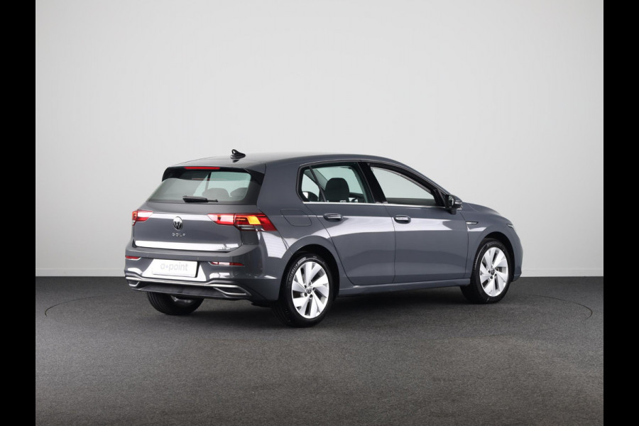 Volkswagen Golf 1.5 eTSI Style 150 pk Automaat (DSG) | Navigatie via App | Parkeersensoren (Park assist) | Achteruitrijcamera | Adaptieve cruise control | Keyless | Stoelverwarming |