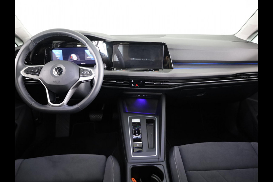 Volkswagen Golf 1.5 eTSI Style 150 pk Automaat (DSG) | Navigatie via App | Parkeersensoren (Park assist) | Achteruitrijcamera | Adaptieve cruise control | Keyless | Stoelverwarming |