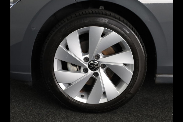 Volkswagen Golf 1.5 eTSI Style 150 pk Automaat (DSG) | Navigatie via App | Parkeersensoren (Park assist) | Achteruitrijcamera | Adaptieve cruise control | Keyless | Stoelverwarming |