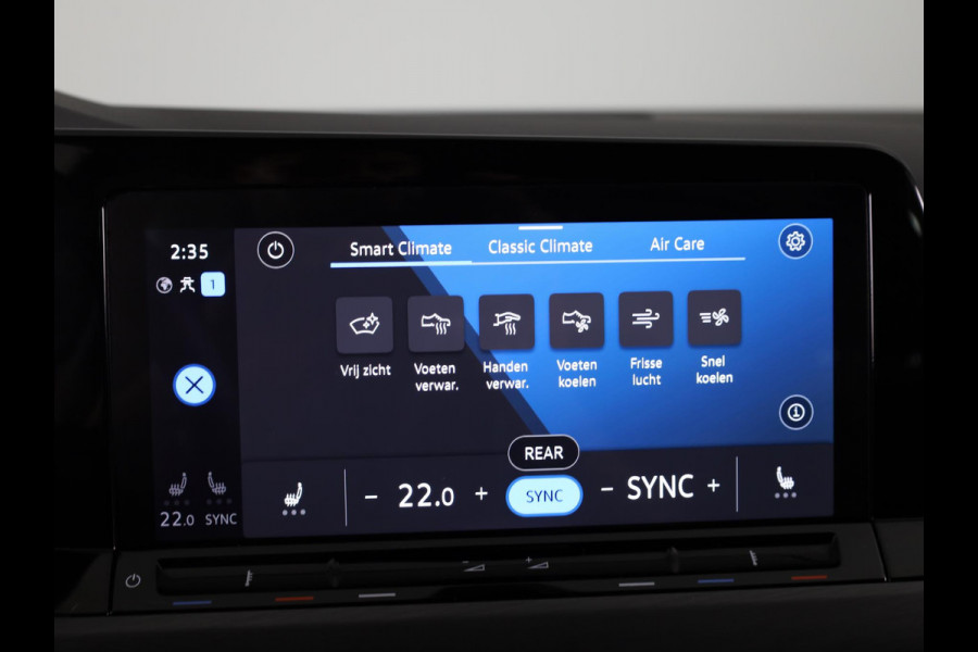 Volkswagen Golf 1.5 eTSI Style 150 pk Automaat (DSG) | Navigatie via App | Parkeersensoren (Park assist) | Achteruitrijcamera | Adaptieve cruise control | Keyless | Stoelverwarming |