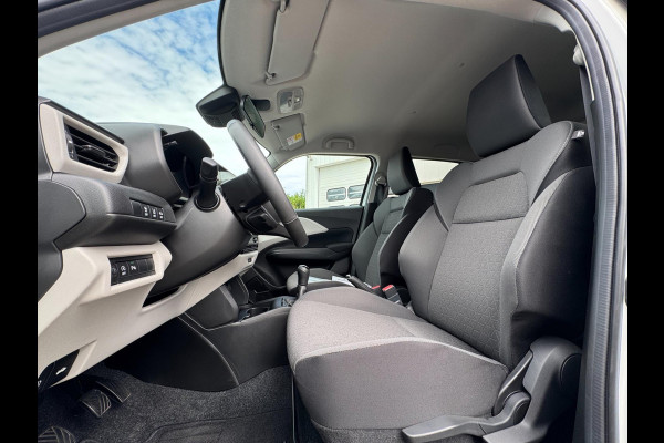 Suzuki Swift 1.2 Style Smart Hybrid NIEUWSTE MODEL / LED / CARPLAY / PDC / ACC / PARELMOER / CAMERA / WARNING SPOTS / LANE ASSIST