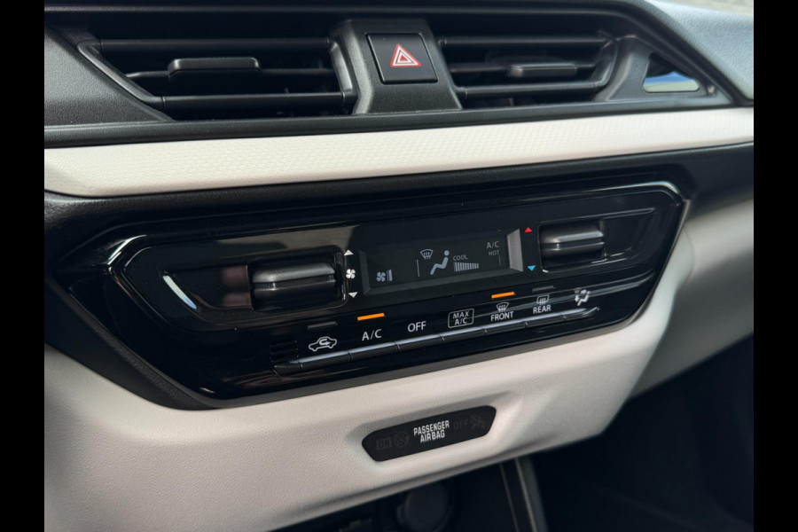 Suzuki Swift 1.2 Style Smart Hybrid NIEUWSTE MODEL / LED / CARPLAY / PDC / ACC / PARELMOER / CAMERA / WARNING SPOTS / LANE ASSIST