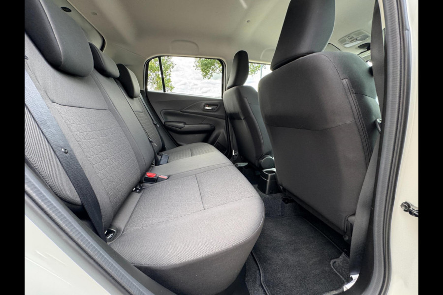Suzuki Swift 1.2 Style Smart Hybrid NIEUWSTE MODEL / LED / CARPLAY / PDC / ACC / PARELMOER / CAMERA / WARNING SPOTS / LANE ASSIST