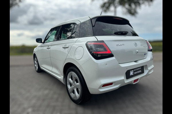 Suzuki Swift 1.2 Style Smart Hybrid NIEUWSTE MODEL / LED / CARPLAY / PDC / ACC / PARELMOER / CAMERA / WARNING SPOTS / LANE ASSIST