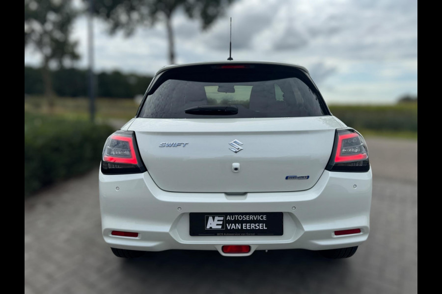 Suzuki Swift 1.2 Style Smart Hybrid NIEUWSTE MODEL / LED / CARPLAY / PDC / ACC / PARELMOER / CAMERA / WARNING SPOTS / LANE ASSIST