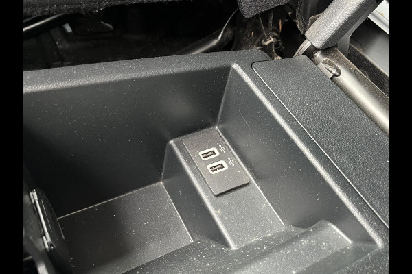 Ford Transit Connect 1.5 EcoBlue L1 Trend | SCI | 100pk | Scherm |  Adaptive Cruise Control | Xenon | Camera | Trekhaak |  Stoel met bankje