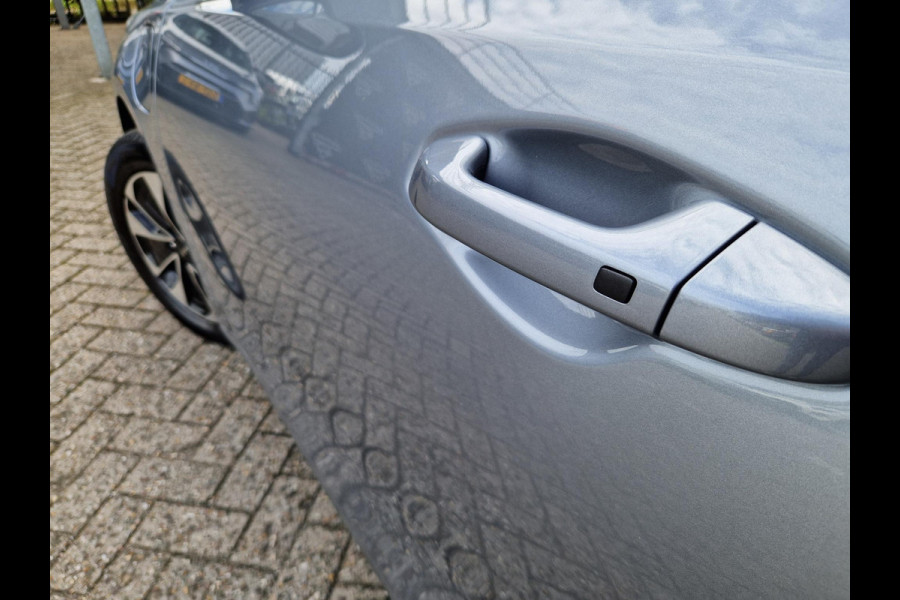 Kia Ceed Sportswagon 1.6 GDI PHEV DynamicPlusLine | Dodehoek | Key-Less | Stoelverwarming | Licht- en Regensensor |