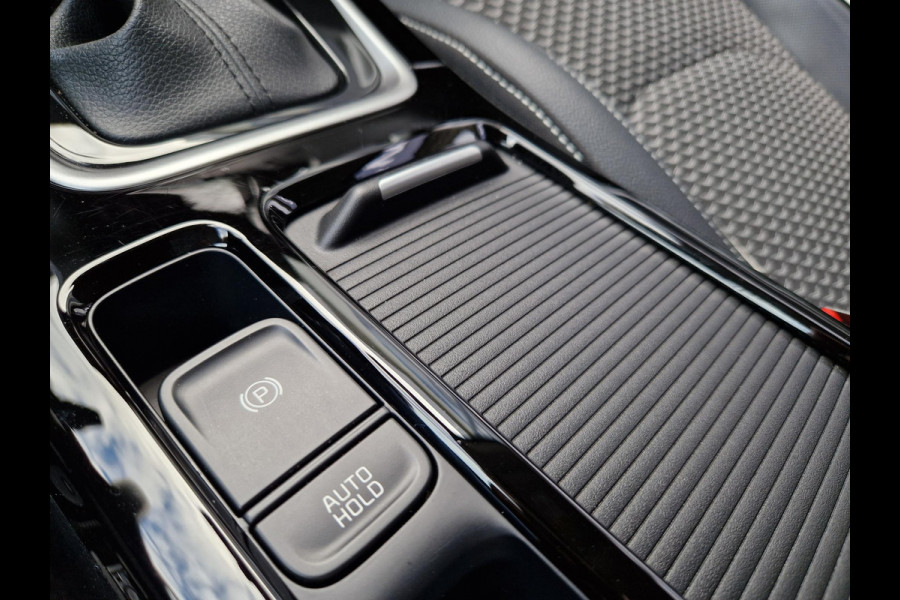 Kia Ceed Sportswagon 1.6 GDI PHEV DynamicPlusLine | Dodehoek | Key-Less | Stoelverwarming | Licht- en Regensensor |