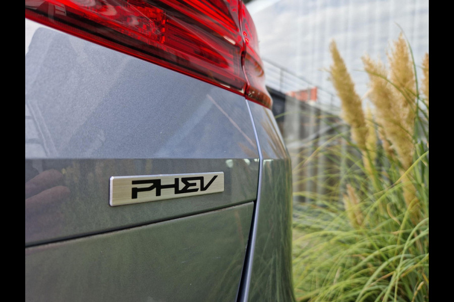 Kia Ceed Sportswagon 1.6 GDI PHEV DynamicPlusLine | Dodehoek | Key-Less | Stoelverwarming | Licht- en Regensensor |