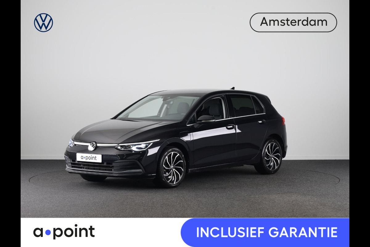 Volkswagen Golf 1.4 eHybrid Style 204 pk Automaat (DSG) | Navigatie | Elektr. trekhaak | Parkeersensoren | Achteruitrijcamera | Adaptieve cruise control | Stoelverwarming |