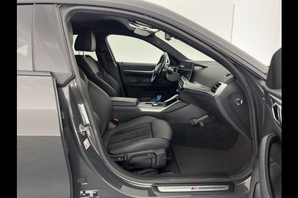 BMW i4 eDrive40 84 kWh M-Sportpack [ 3-Fase ] { SOH-95%} (INCL-BTW) *LEATHER-ALCANTARA | FULL-LED | ADAPTIVE-CRUISE | WIDE-SCREEN-DIGI-COCKPIT | DAB+ | CAMERA | AMBIENT-LIGHT | CARPLAY | SPORT-SEATS | PRIVACY-GLASS | TOWBAR | 18''ALU*