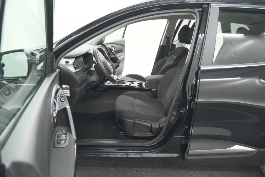 Renault Kadjar TCe 130 EDC Intens | Trekhaak | Navigatie | Parkeersensoren | Cruise Control