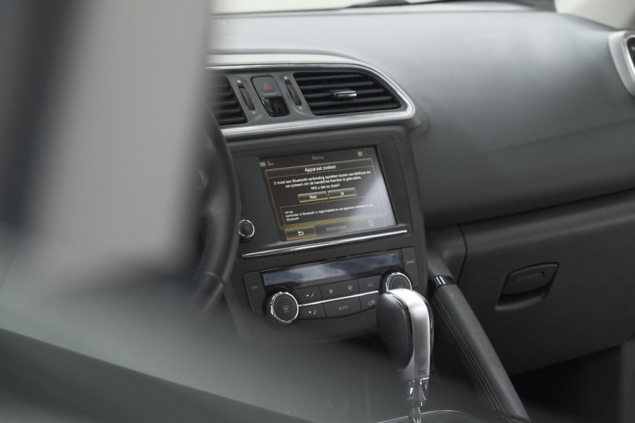 Renault Kadjar TCe 130 EDC Intens | Trekhaak | Navigatie | Parkeersensoren | Cruise Control