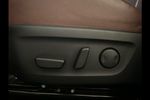 Mazda MX-30 e-SkyActiv 145 First Edition 36 kWh | Achteruitrijcamera | Adaptieve cruise control | Head-up Display | Verwarmde voorstoelen