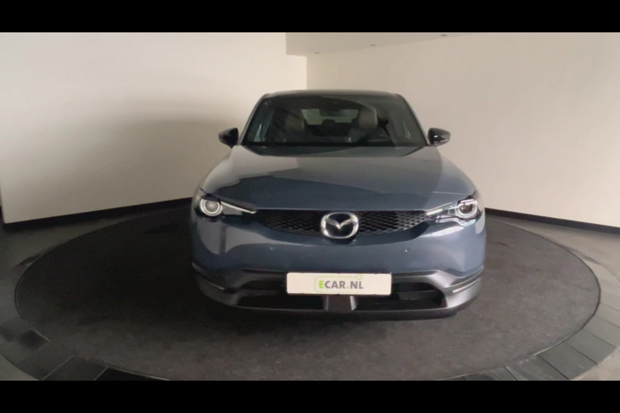Mazda MX-30 e-SkyActiv 145 First Edition 36 kWh | Achteruitrijcamera | Adaptieve cruise control | Head-up Display | Verwarmde voorstoelen
