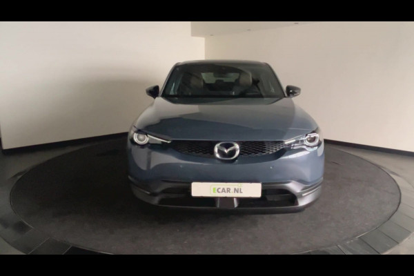 Mazda MX-30 e-SkyActiv 145 First Edition 36 kWh | Achteruitrijcamera | Adaptieve cruise control | Head-up Display | Verwarmde voorstoelen