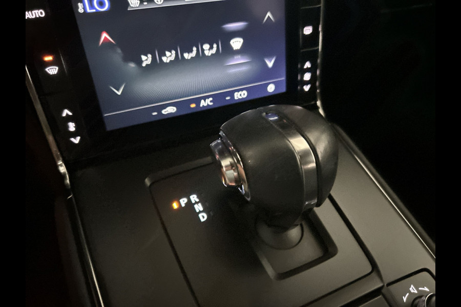 Mazda MX-30 e-SkyActiv 145 First Edition 36 kWh | Achteruitrijcamera | Adaptieve cruise control | Head-up Display | Verwarmde voorstoelen