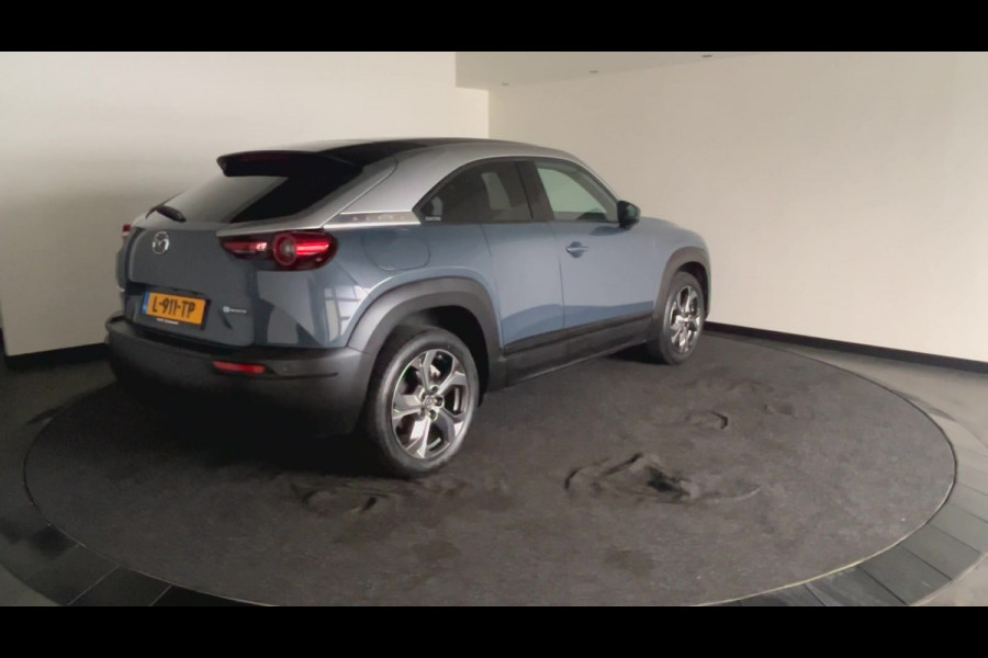Mazda MX-30 e-SkyActiv 145 First Edition 36 kWh | Achteruitrijcamera | Adaptieve cruise control | Head-up Display | Verwarmde voorstoelen