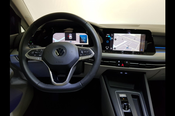 Volkswagen Golf 1.5 eTSI 150pk DSG Life | Navigatie | Climate Control | Camera | Parkeer sensoren | DAB | Led | Lichtmetalen velgen