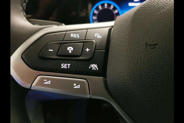 Volkswagen Golf 1.5 eTSI 150pk DSG Life | Navigatie | Climate Control | Camera | Parkeer sensoren | DAB | Led | Lichtmetalen velgen