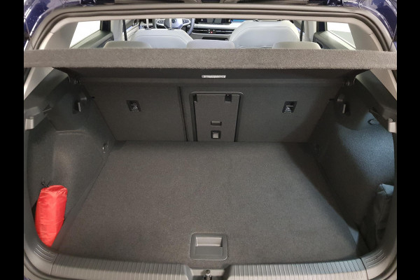 Volkswagen Golf 1.5 eTSI 150pk DSG Life | Navigatie | Climate Control | Camera | Parkeer sensoren | DAB | Led | Lichtmetalen velgen