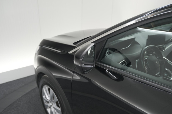 Peugeot 5008 PureTech 130 EAT8 Active | 7 Zitplaatsen | Camera | Navigatie | Apple Carplay | Parkeersensoren