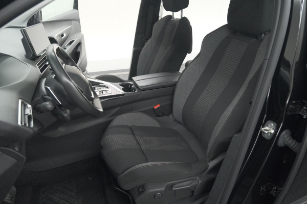 Peugeot 5008 PureTech 130 EAT8 Active | 7 Zitplaatsen | Camera | Navigatie | Apple Carplay | Parkeersensoren