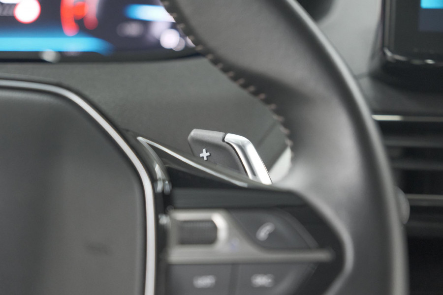 Peugeot 5008 PureTech 130 EAT8 Active | 7 Zitplaatsen | Camera | Navigatie | Apple Carplay | Parkeersensoren