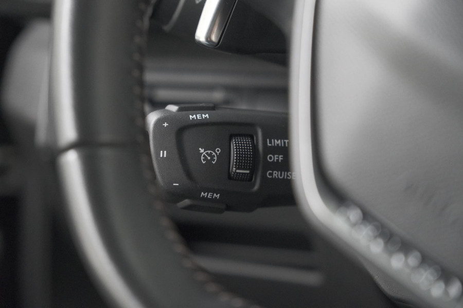 Peugeot 5008 PureTech 130 EAT8 Active | 7 Zitplaatsen | Camera | Navigatie | Apple Carplay | Parkeersensoren