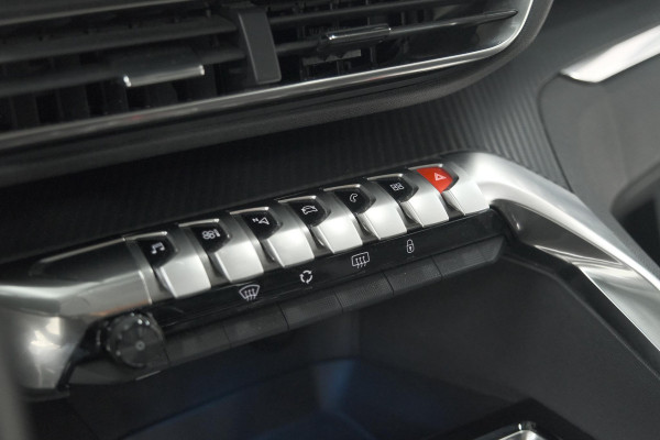 Peugeot 5008 PureTech 130 EAT8 Active | 7 Zitplaatsen | Camera | Navigatie | Apple Carplay | Parkeersensoren