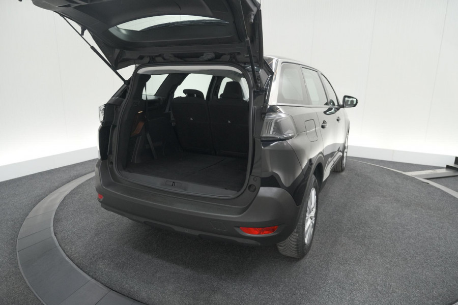 Peugeot 5008 PureTech 130 EAT8 Active | 7 Zitplaatsen | Camera | Navigatie | Apple Carplay | Parkeersensoren