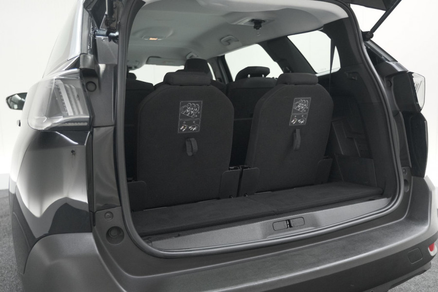 Peugeot 5008 PureTech 130 EAT8 Active | 7 Zitplaatsen | Camera | Navigatie | Apple Carplay | Parkeersensoren