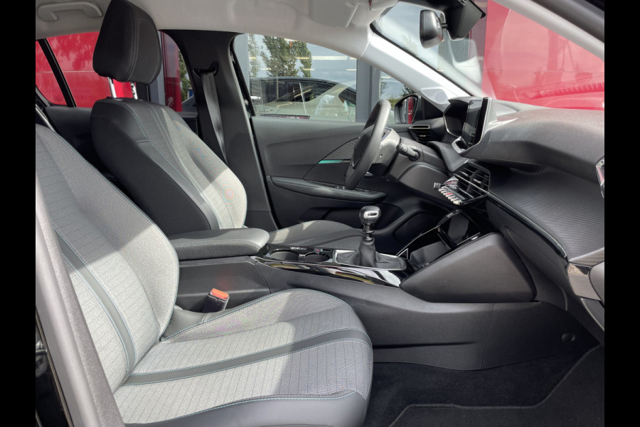 Peugeot 208 1.2 PureTech Allure Pack | Camera | Parkeersensoren | Licht/Regen sensor