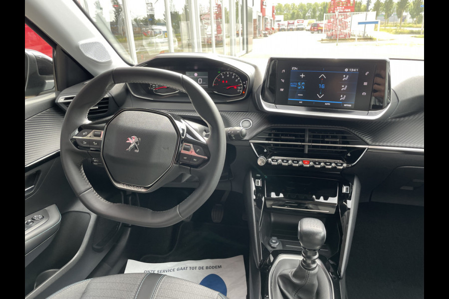 Peugeot 208 1.2 PureTech Allure Pack | Camera | Parkeersensoren | Licht/Regen sensor