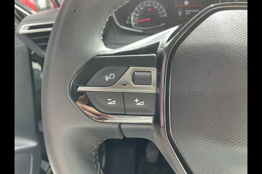 Peugeot 208 1.2 PureTech Allure Pack | Camera | Parkeersensoren | Licht/Regen sensor