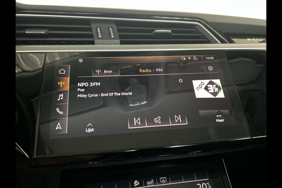 Audi e-tron 50 quattro Launch edition 71 kWh | Luchtvering | Parkeersensoren voor en achter | Aluminium dakreling | SoH (batterijcheck) 90,5 % score!