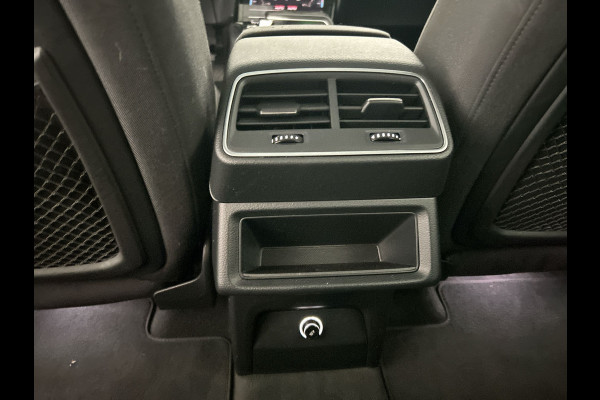 Audi e-tron 50 quattro Launch edition 71 kWh | Luchtvering | Parkeersensoren voor en achter | Aluminium dakreling | SoH (batterijcheck) 90,5 % score!