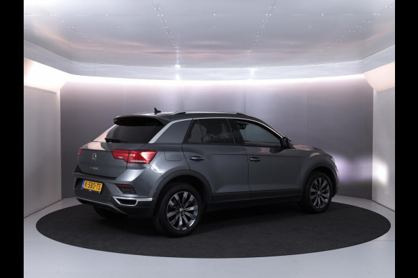 Volkswagen T-Roc 1.0 TSI Style 115 pk | Navigatie | Parkeersensoren | Autom. airco | Adaptieve cruise control | Apple Carplay/Android Auto | Volkswagen T-Roc 1.0 TSI Style 115 pk | Navigatie | Parkeersensoren | Autom. airco | Adaptieve cruise control | Apple Carplay/Android Auto |
