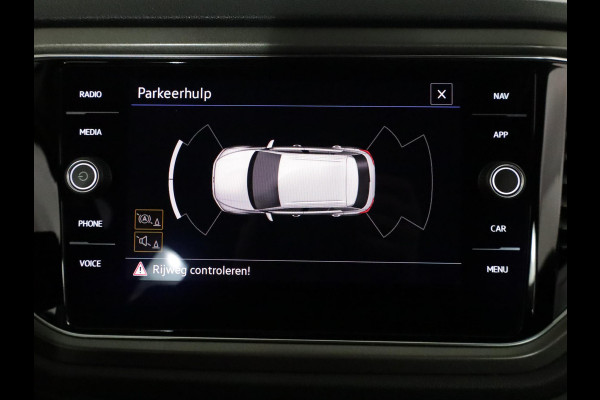 Volkswagen T-Roc 1.0 TSI Style 115 pk | Navigatie | Parkeersensoren | Autom. airco | Adaptieve cruise control | Apple Carplay/Android Auto | Volkswagen T-Roc 1.0 TSI Style 115 pk | Navigatie | Parkeersensoren | Autom. airco | Adaptieve cruise control | Apple Carplay/Android Auto |