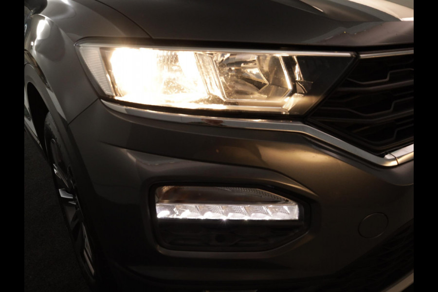 Volkswagen T-Roc 1.0 TSI Style 115 pk | Navigatie | Parkeersensoren | Autom. airco | Adaptieve cruise control | Apple Carplay/Android Auto | Volkswagen T-Roc 1.0 TSI Style 115 pk | Navigatie | Parkeersensoren | Autom. airco | Adaptieve cruise control | Apple Carplay/Android Auto |