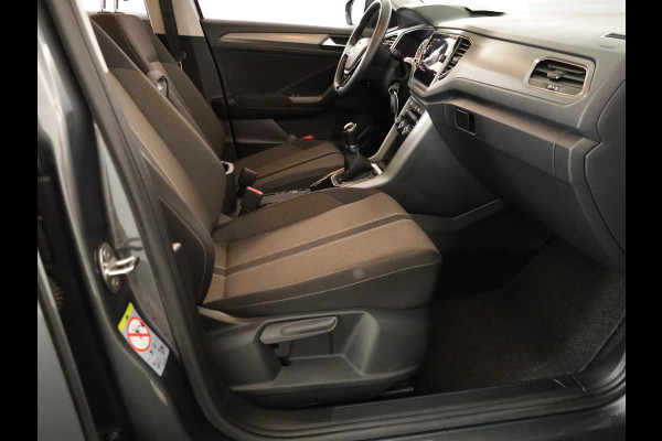 Volkswagen T-Roc 1.0 TSI Style 115 pk | Navigatie | Parkeersensoren | Autom. airco | Adaptieve cruise control | Apple Carplay/Android Auto | Volkswagen T-Roc 1.0 TSI Style 115 pk | Navigatie | Parkeersensoren | Autom. airco | Adaptieve cruise control | Apple Carplay/Android Auto |