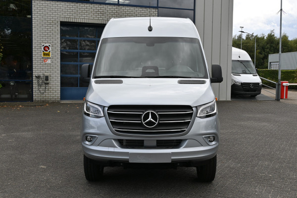 Mercedes-Benz Sprinter 319 CDI 4x4 L3H2 Select 2800 kg trekhaak, Geveerde stoel, LED