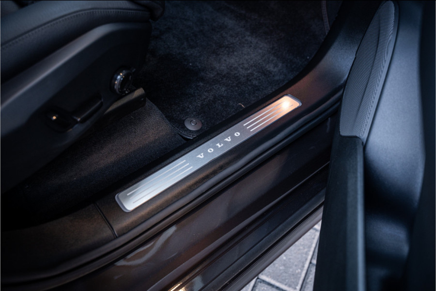 Volvo XC90 2.0 T8 Recharge AWD Ultra Dark - Panorama | H&K | Memory | 360 Camera | HUD | Keyless