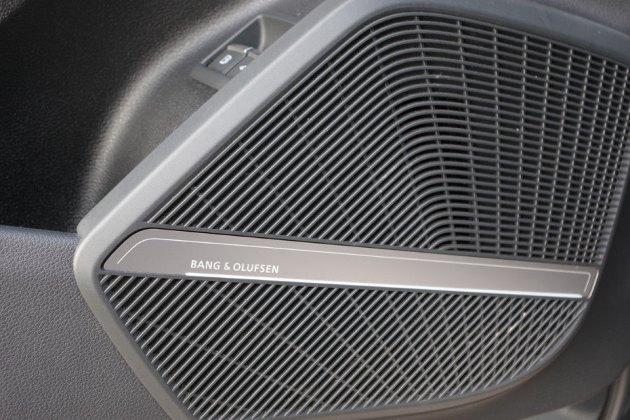 Audi Q5 55 TFSI e Quattro Competition 367 PK PHEV, Panoramadak, Luchtvering, RS-Leder, B&O Sound, Luchtvering, Adap. Cruise Control, 360