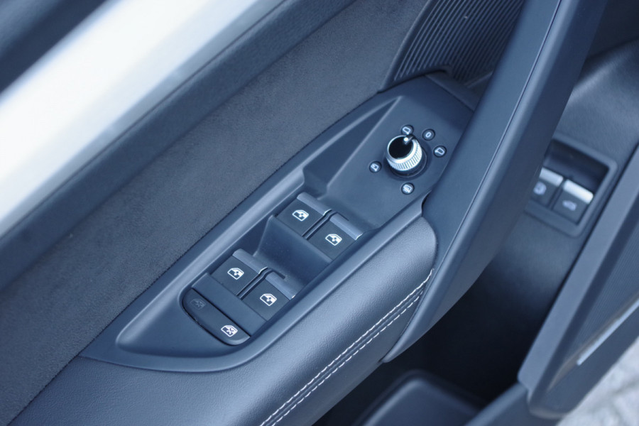 Audi Q5 55 TFSI e Quattro Competition 367 PK PHEV, Panoramadak, RS-Leder, Matrix-LED, Memory, B&O Sound, Head-Up Audi Q5 55 TFSI e Quattro Competition 367 PK PHEV, Panoramadak, RS-Leder, Matrix-LED, Memory, B&O Sound, Head-Up