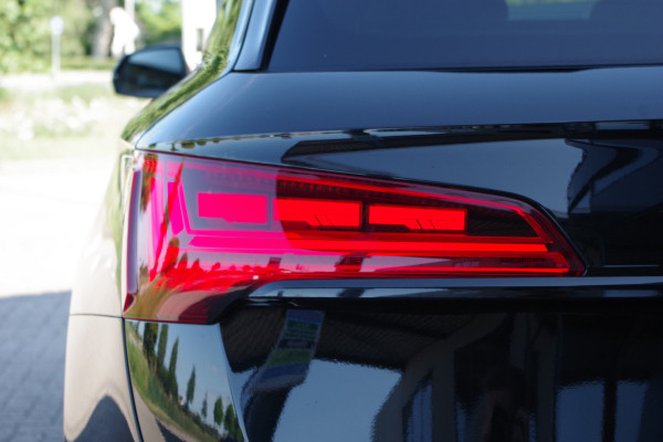 Audi Q5 55 TFSI e Quattro Competition 367 PK PHEV, Panoramadak, RS-Leder, Matrix-LED, Memory, B&O Sound, Head-Up Audi Q5 55 TFSI e Quattro Competition 367 PK PHEV, Panoramadak, RS-Leder, Matrix-LED, Memory, B&O Sound, Head-Up