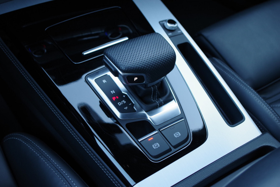 Audi Q5 55 TFSI e Quattro Competition 367 PK PHEV, Panoramadak, RS-Leder, Matrix-LED, Memory, B&O Sound, Head-Up Audi Q5 55 TFSI e Quattro Competition 367 PK PHEV, Panoramadak, RS-Leder, Matrix-LED, Memory, B&O Sound, Head-Up