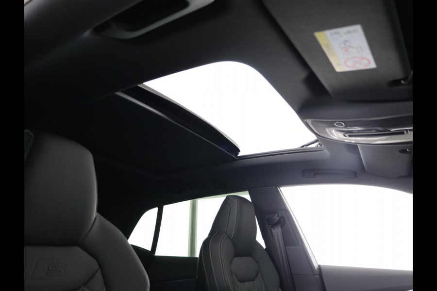 Audi Q8 55 TFSI e quattro Pro Line S 394pk | Panoramadak | B&O | Vierwielbesturing | Ass.Plus.Remote | Sportstoel Plus | 23'' inch Zwart | Trekhaak |